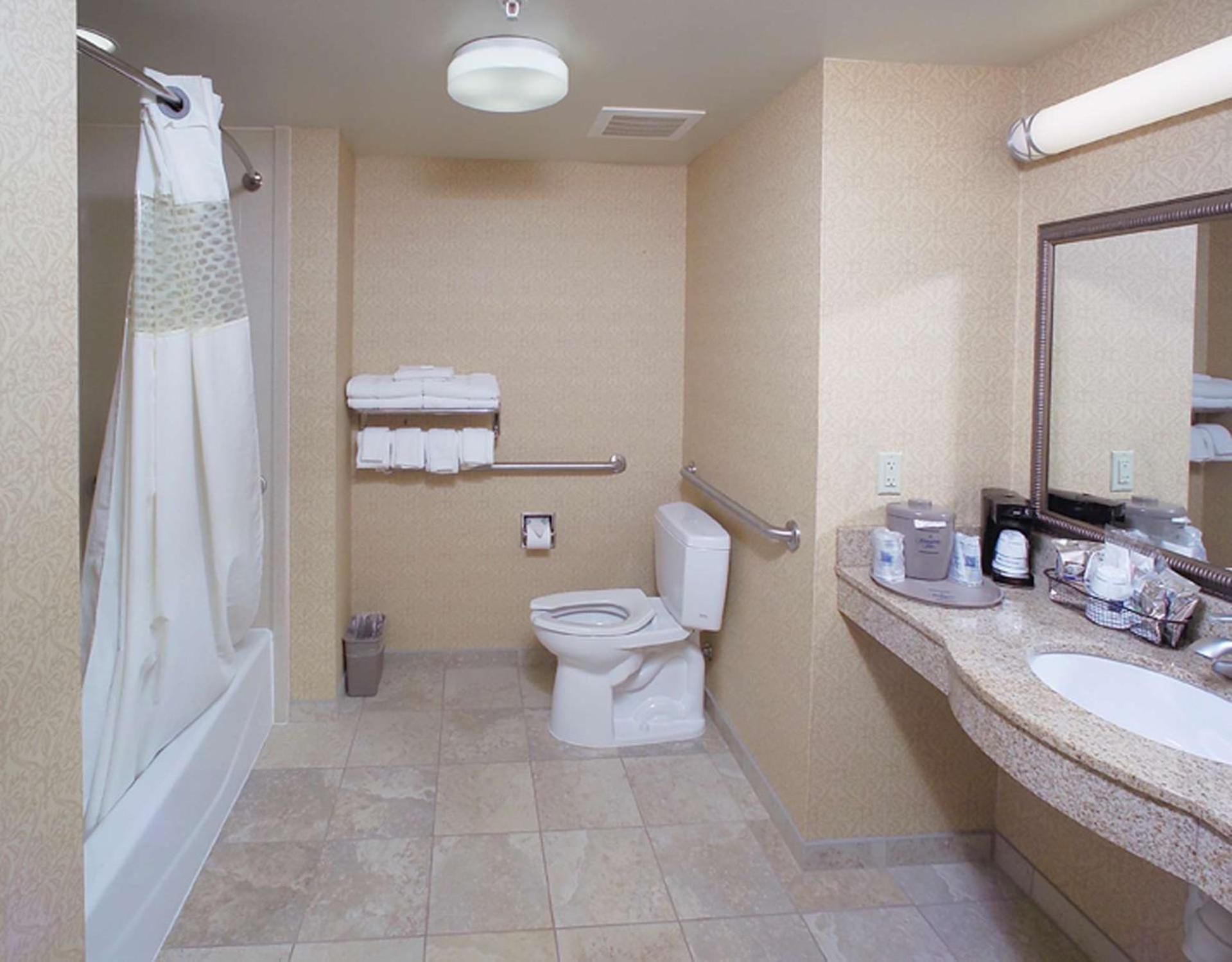 Hampton Inn Schenectady Downtown Pokoj fotografie
